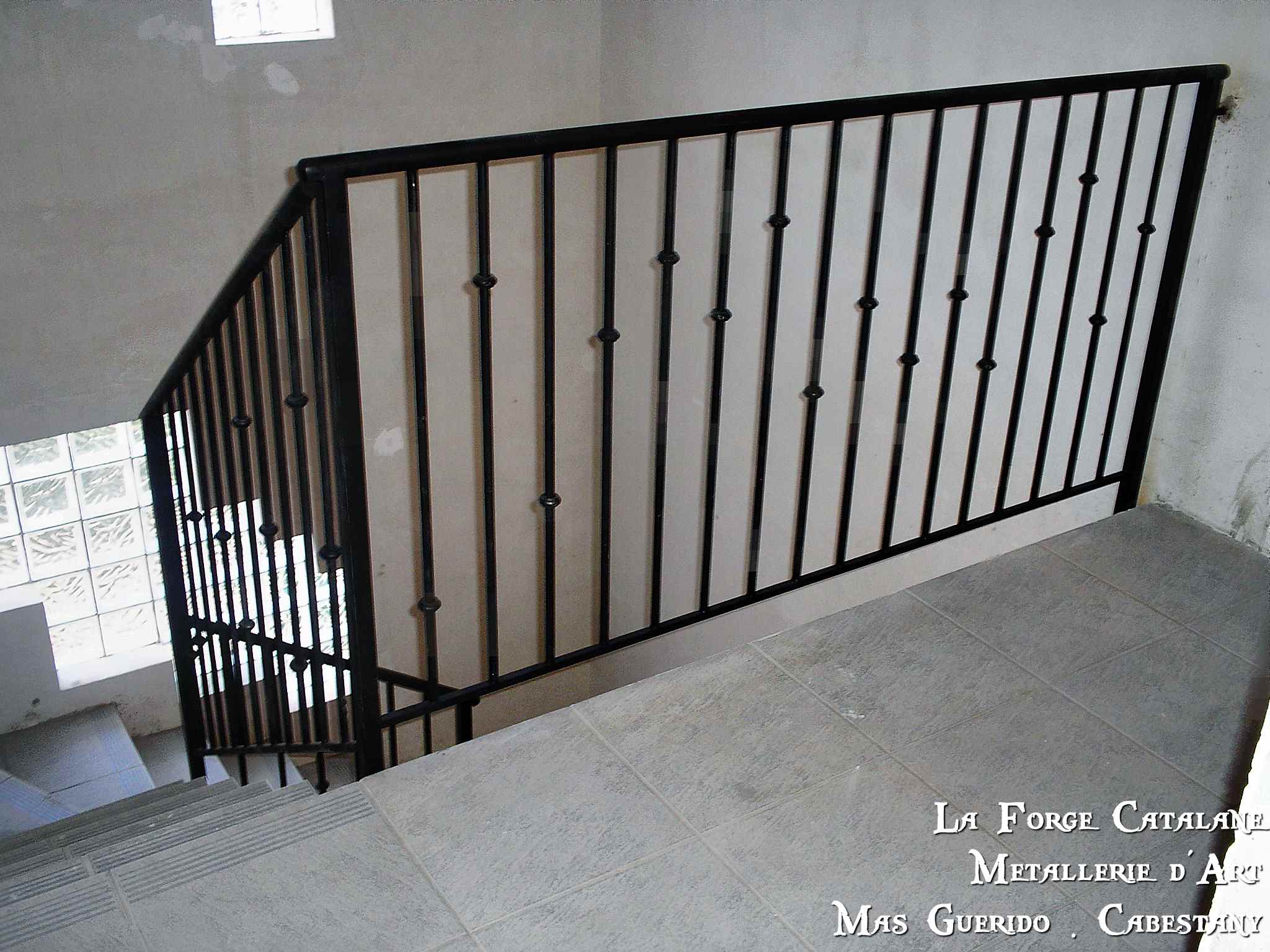 Garde corps et rampant barreaudages vertical bagues  forge catalane 3.jpg